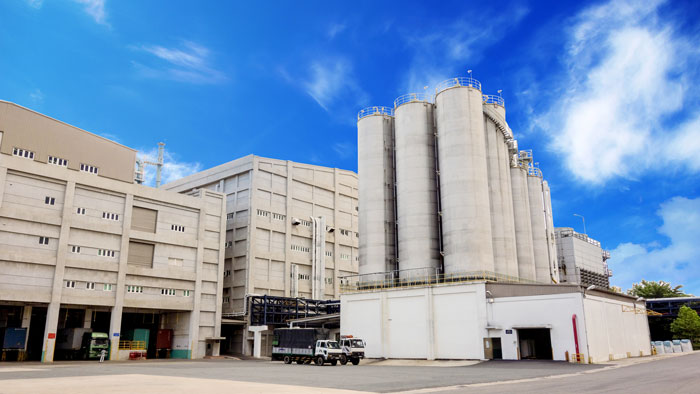 南亞保鮮膜,越南廠。提供家庭用、食品用(超市賣場量販用)、燴廚用保鮮膜。另有PE保鮮膜，無毒無氯無塑化劑